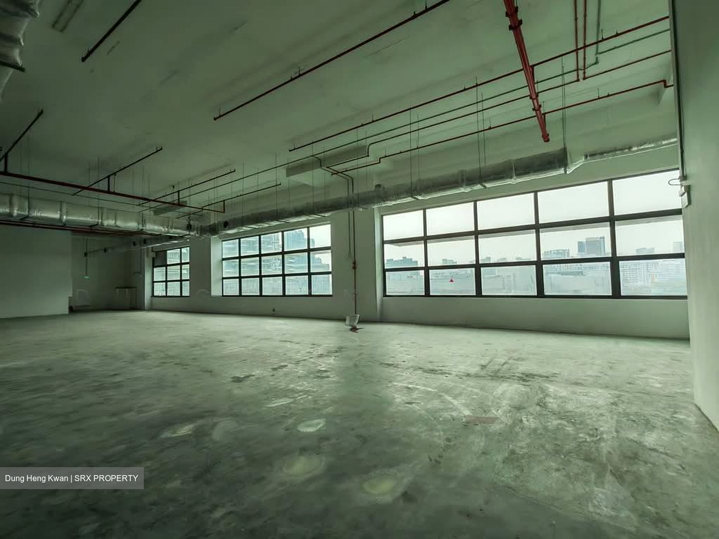 Tradehub 21 (D22), Warehouse #607938721